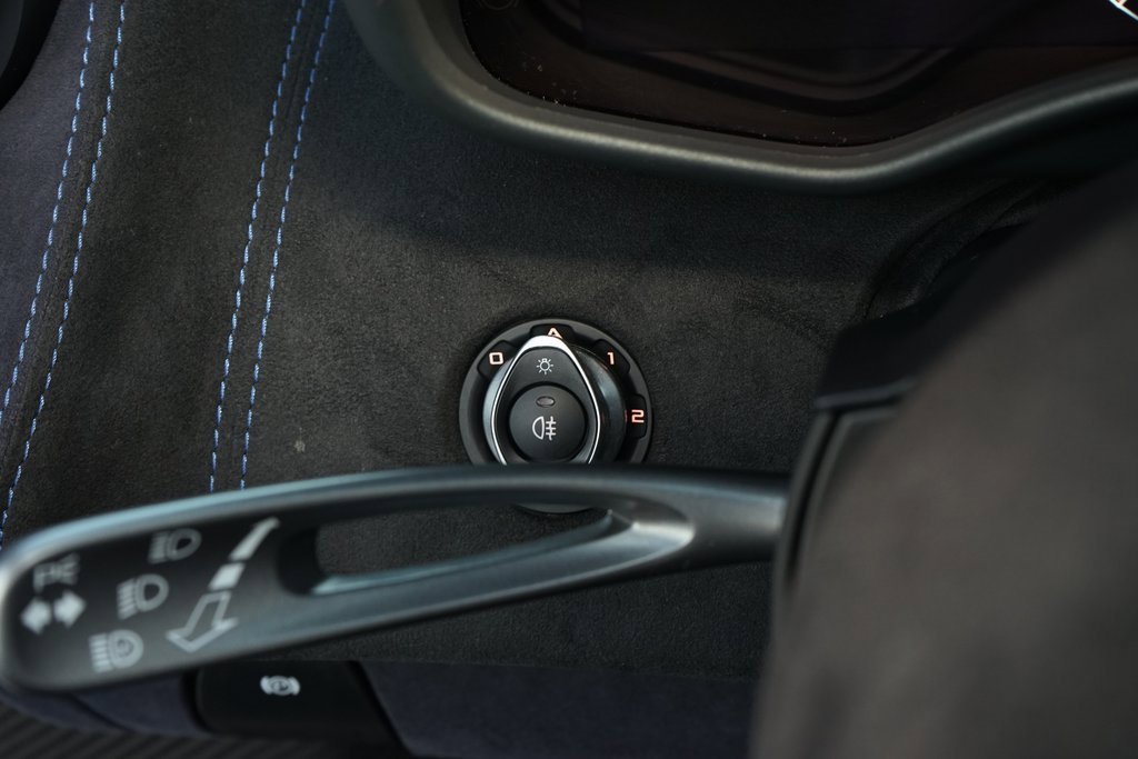 Used 2020 McLaren 600LT Spider image 29