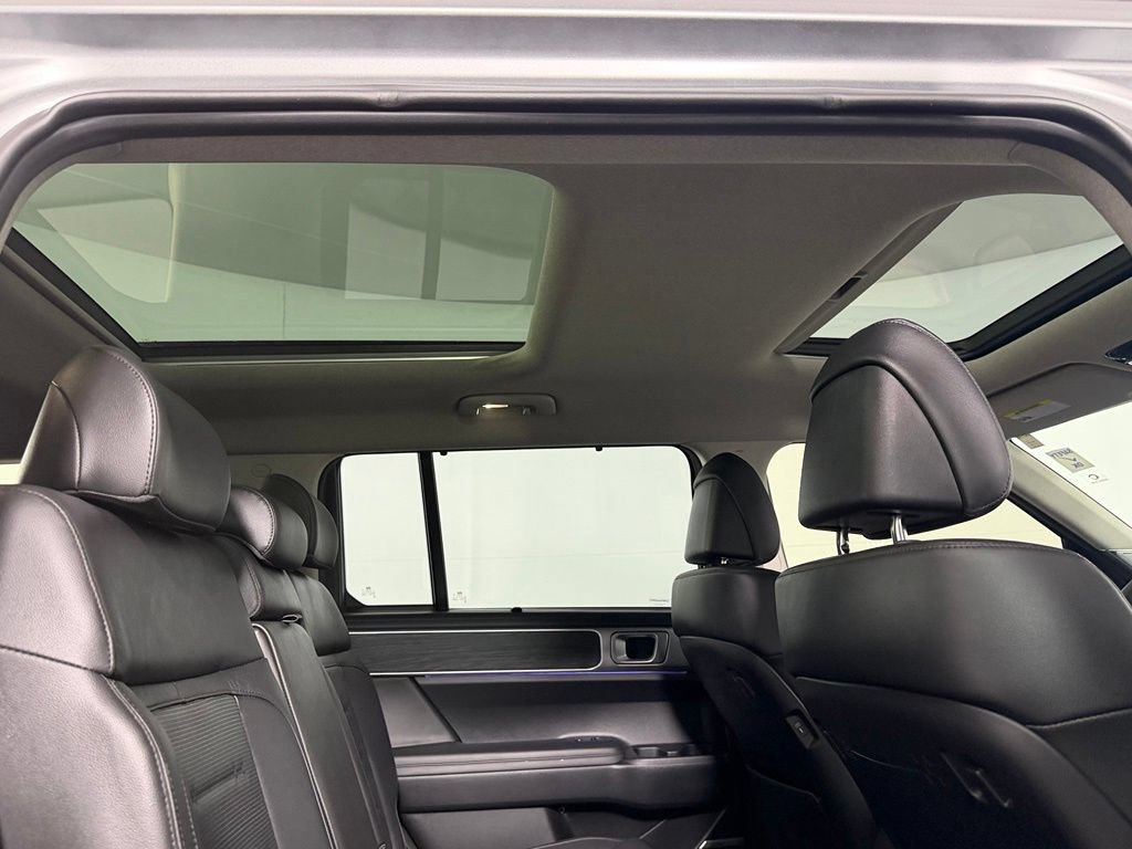 Used 2024 Hyundai Santa Fe Limited AWD/4WD image 23