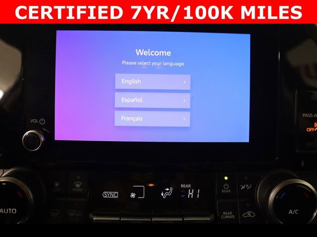 Used 2024 Toyota Highlander LE image 25