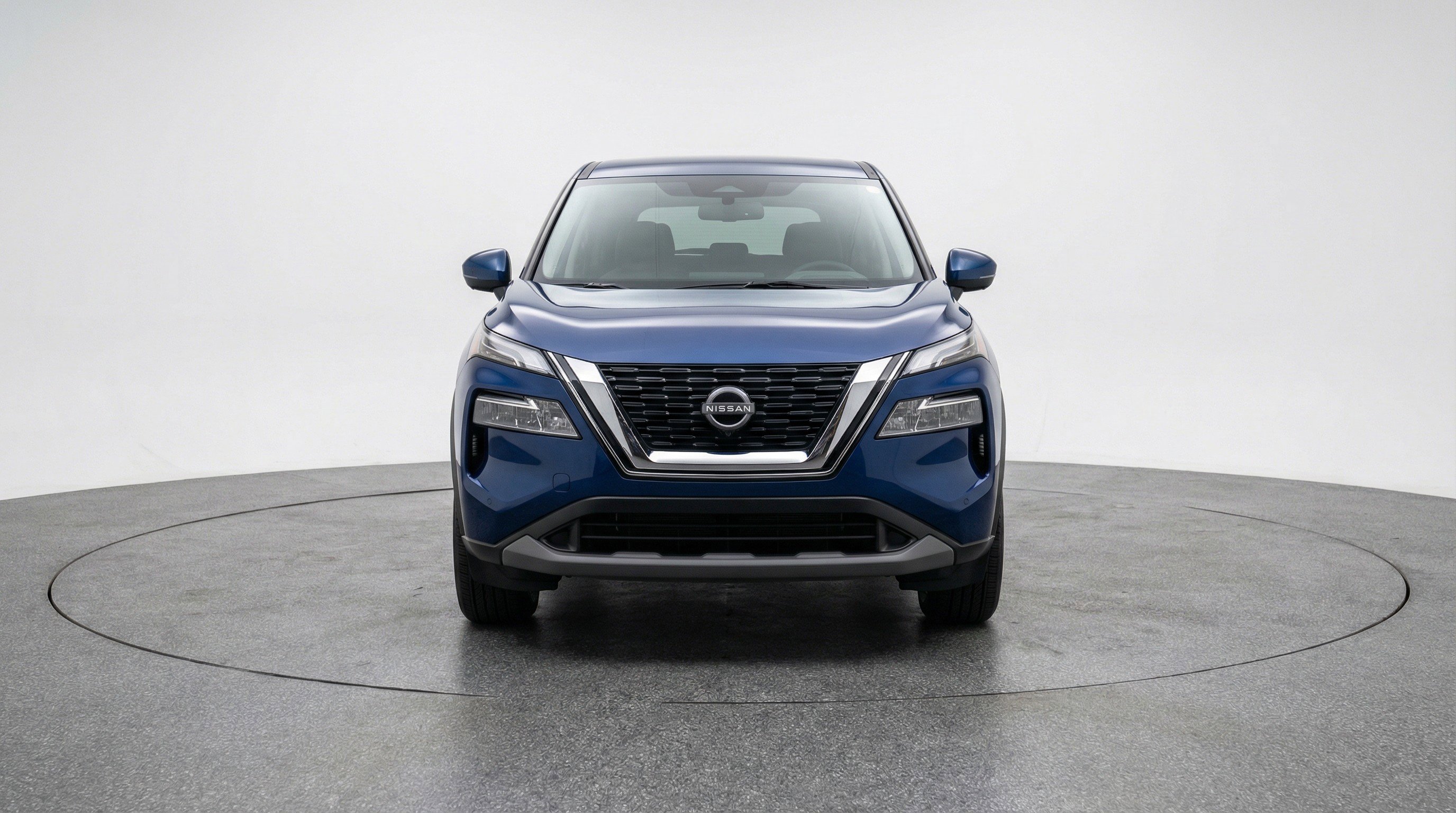 Used 2025 Nissan Rogue SV FWD image 2