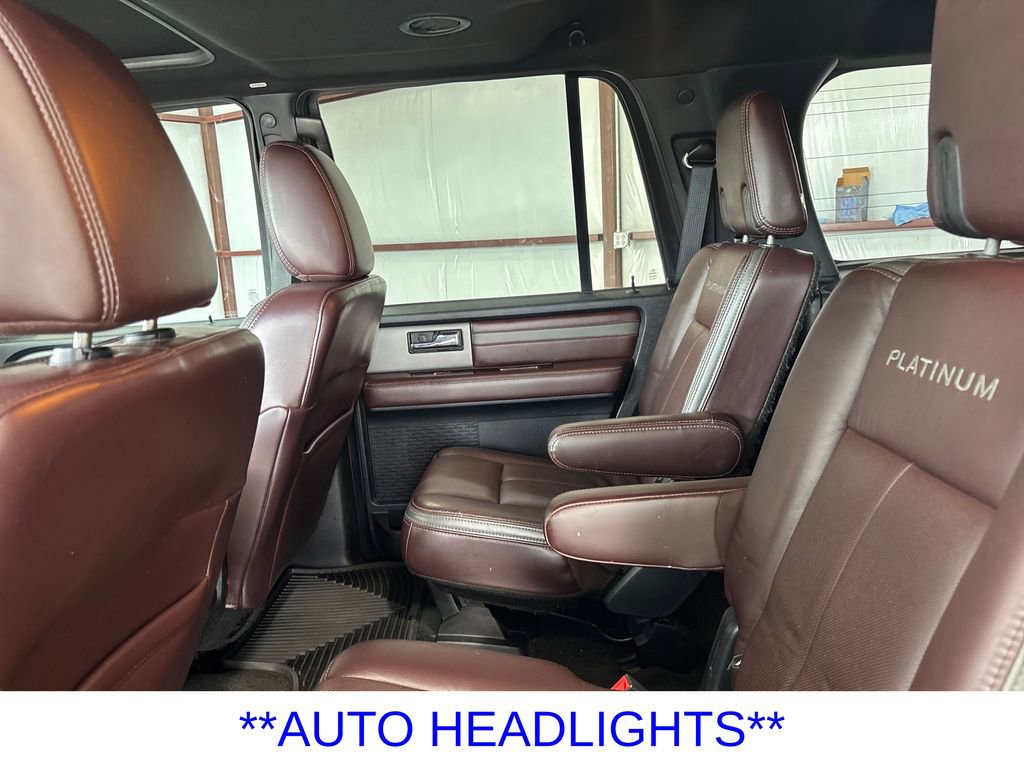 Used 2015 Ford Expedition Platinum RWD image 12