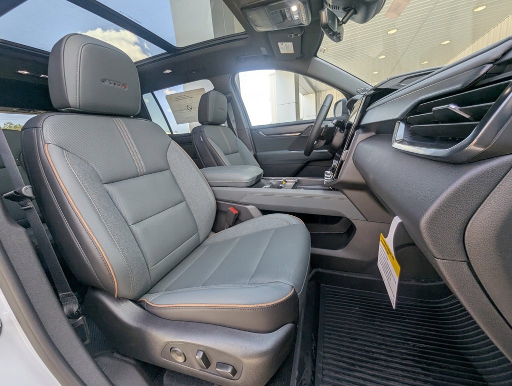 New 2026 GMC Acadia AT4 w/ Super Cruise Package image 13