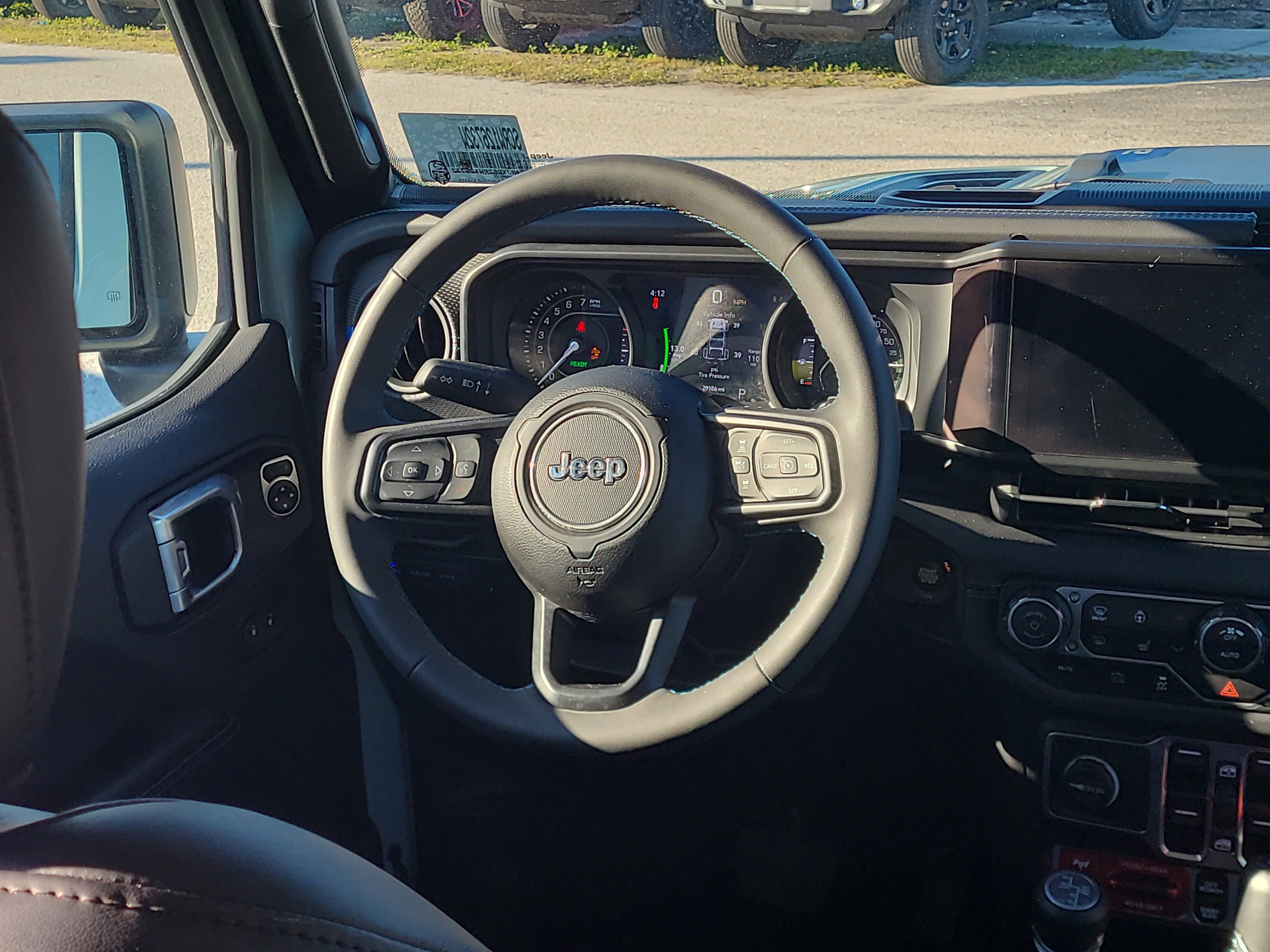 Used 2024 Jeep Wrangler Unlimited Rubicon 4xe image 15