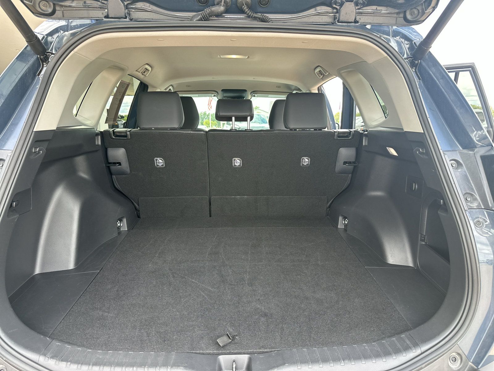Used 2026 Toyota RAV4 XLE Premium FWD image 34