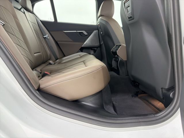 Used 2026 BMW 530i xDrive w/ Premium Package AWD/4WD image 23