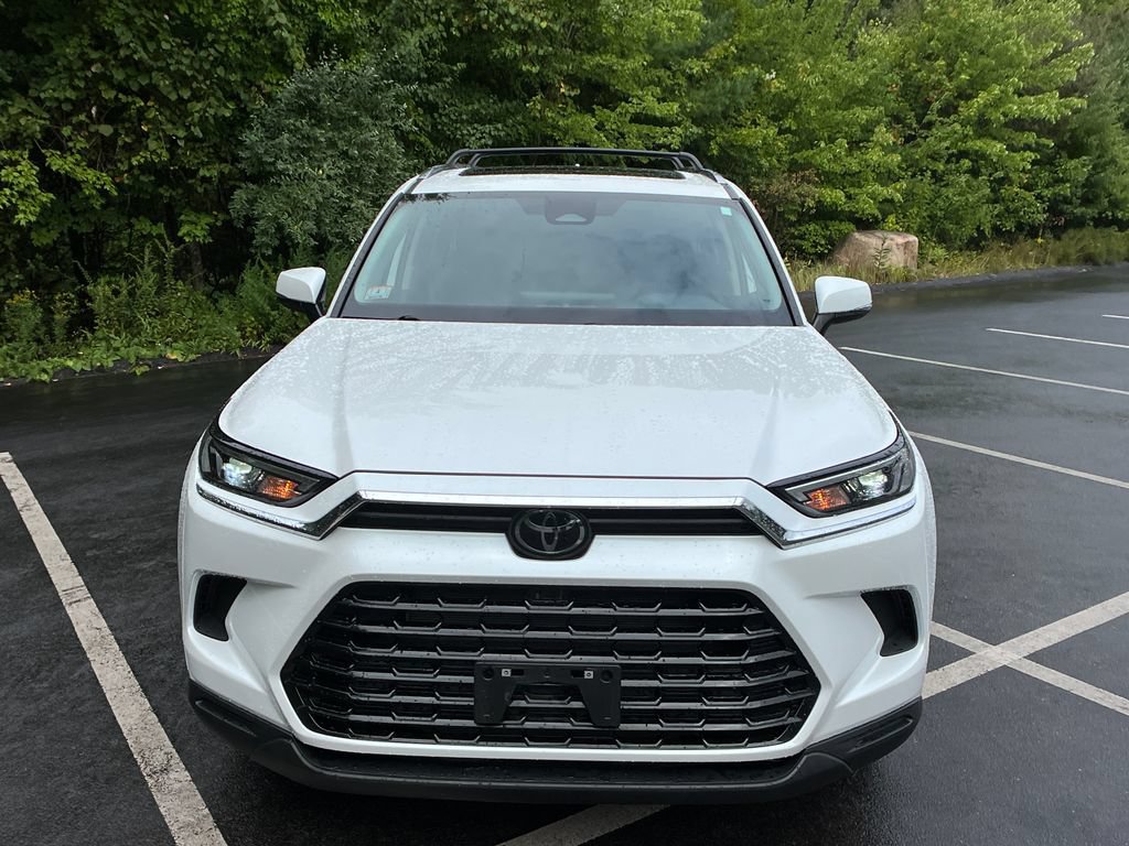 Certified 2025 Toyota Grand Highlander AWD image 33