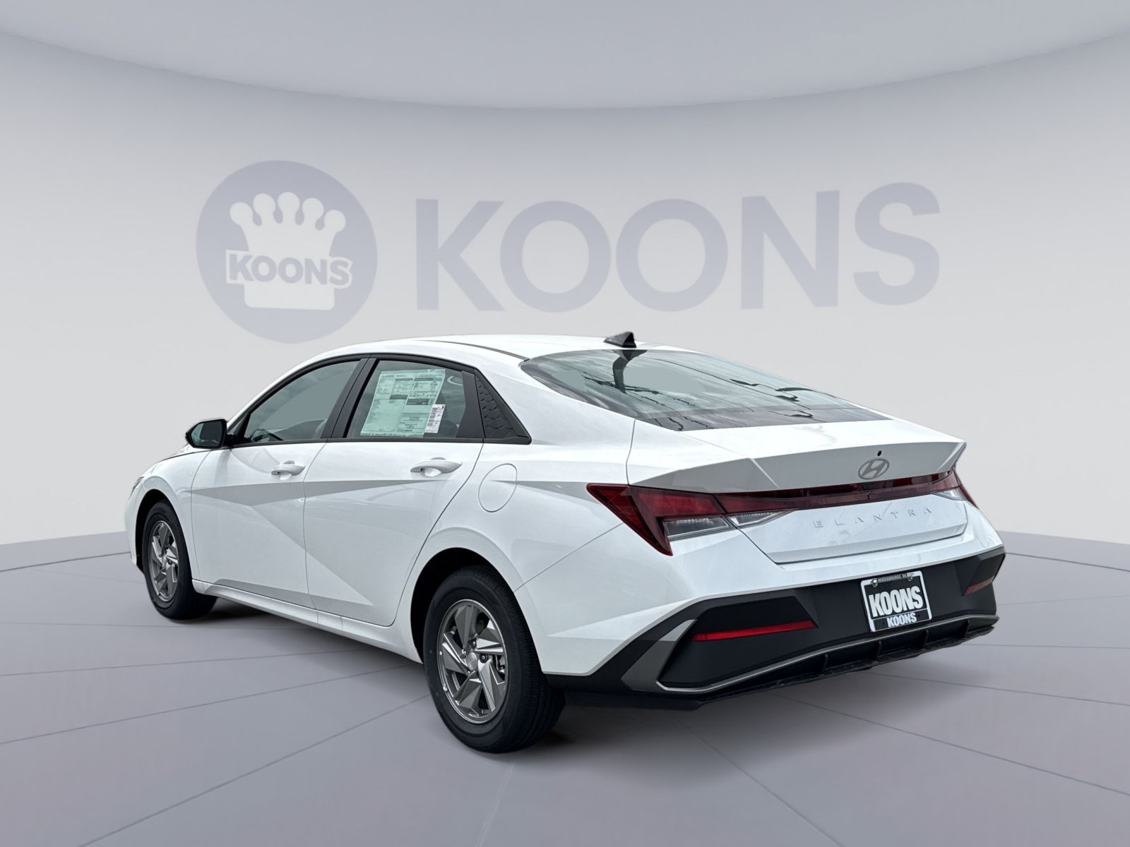 New 2026 Hyundai Elantra SE FWD image 4
