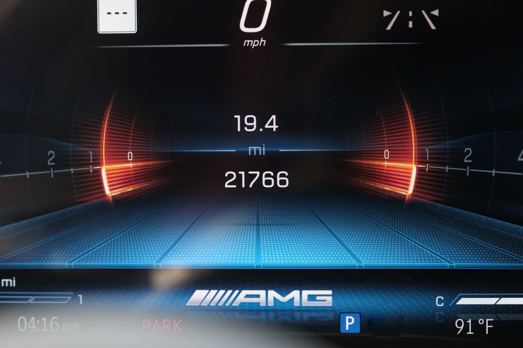 Used 2022 Mercedes-Benz SL 63 AMG 4MATIC image 17