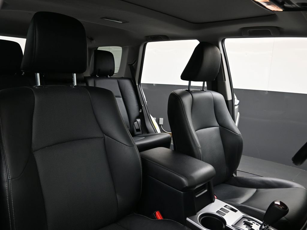 Used 2023 Toyota 4Runner Limited image 13