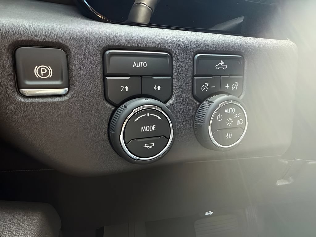New 2026 Chevrolet Silverado 1500 RST w/ RST Select Package AWD/4WD image 24