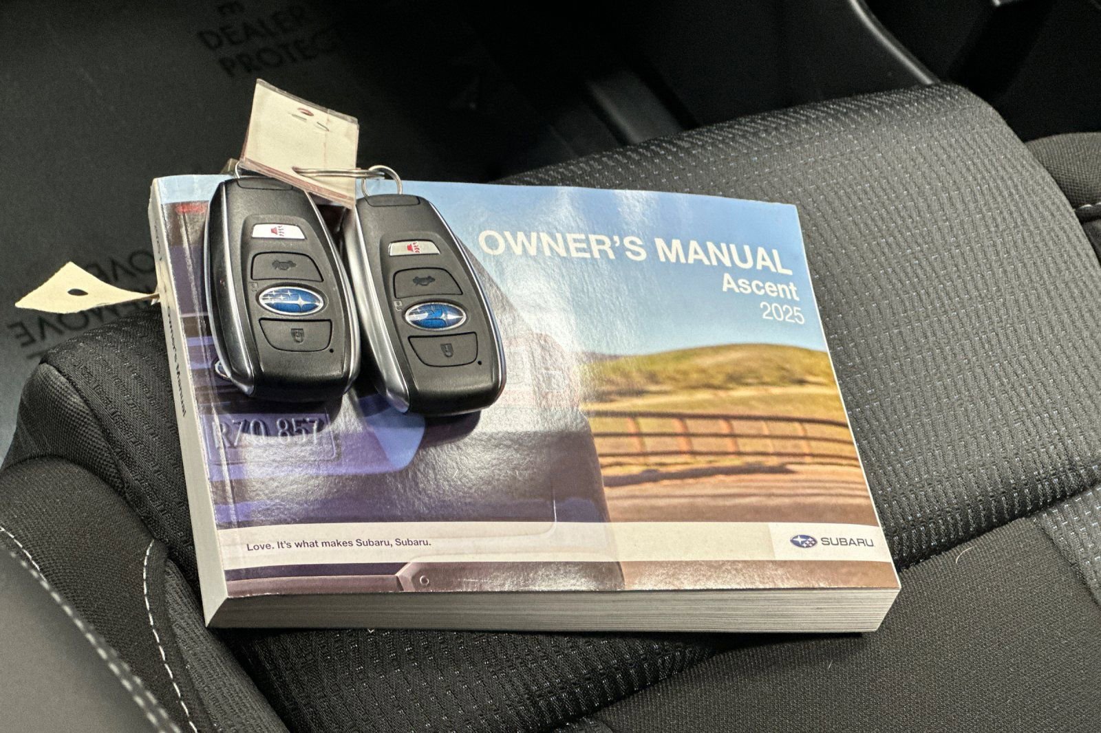 Used 2025 Subaru Ascent Premium image 12