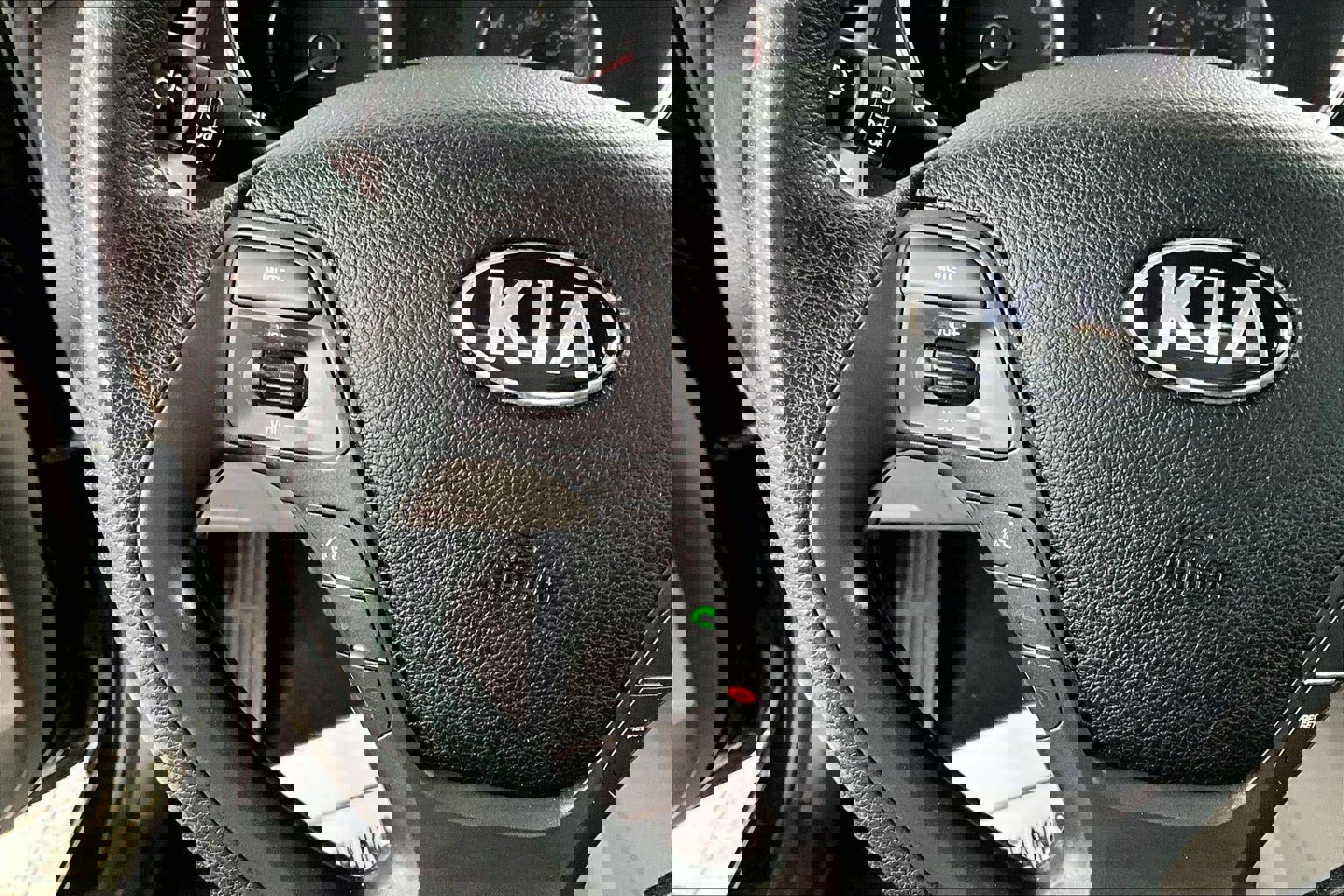 Used 2016 Kia Forte LX image 11