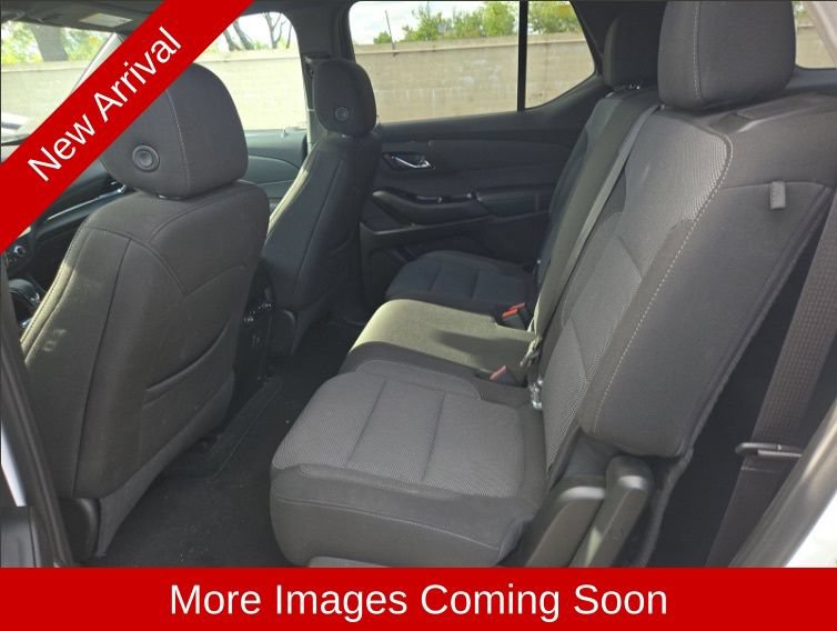 Used 2023 Chevrolet Traverse LT FWD image 11