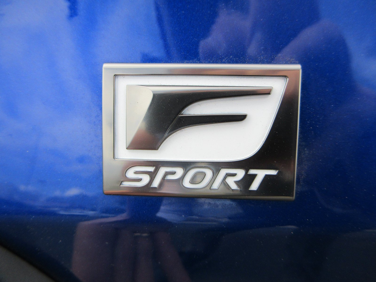 Used 2021 Lexus UX 250h F Sport w/ F Sport Premium Package AWD/4WD image 3