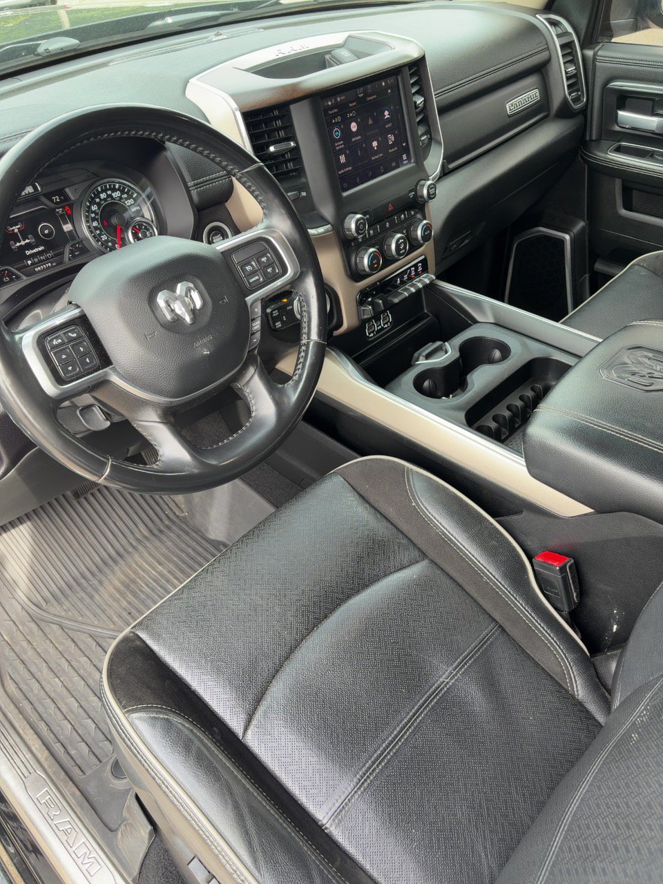 Used 2022 RAM 2500 Laramie AWD/4WD image 7