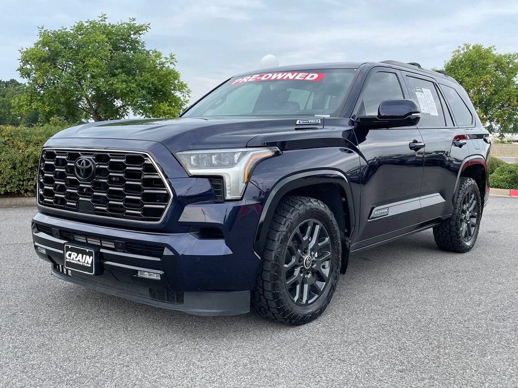 Used 2024 Toyota Sequoia Platinum AWD/4WD image 3
