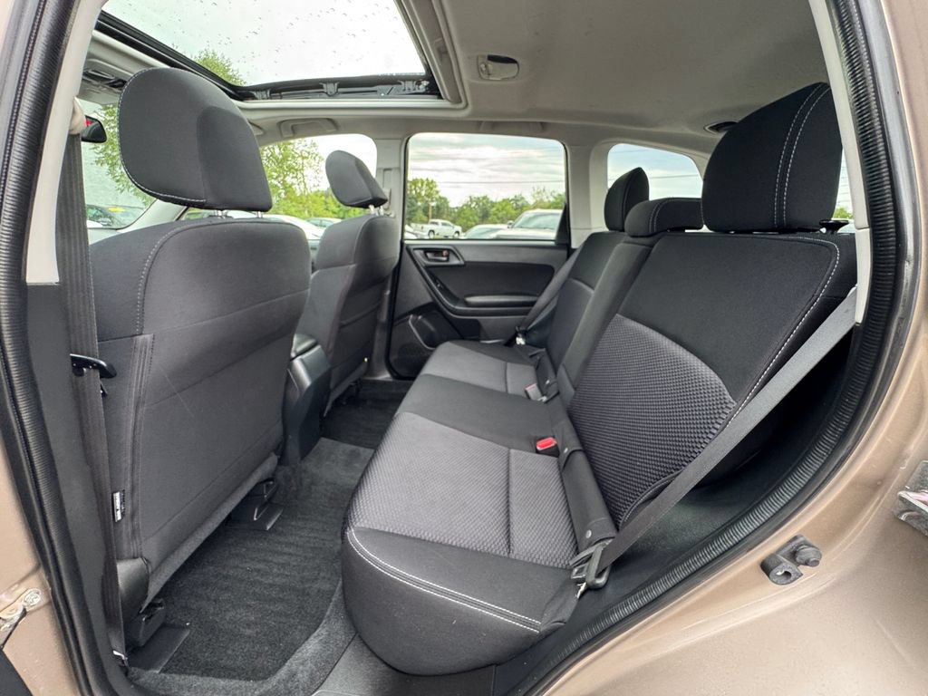 Used 2016 Subaru Forester 2.5i Premium w/ Popular Package #2 AWD/4WD image 35