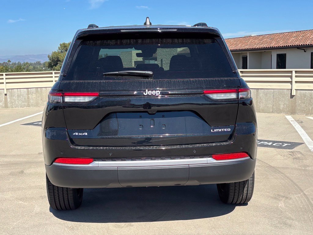 New 2027 Jeep Grand Cherokee Limited AWD/4WD image 4