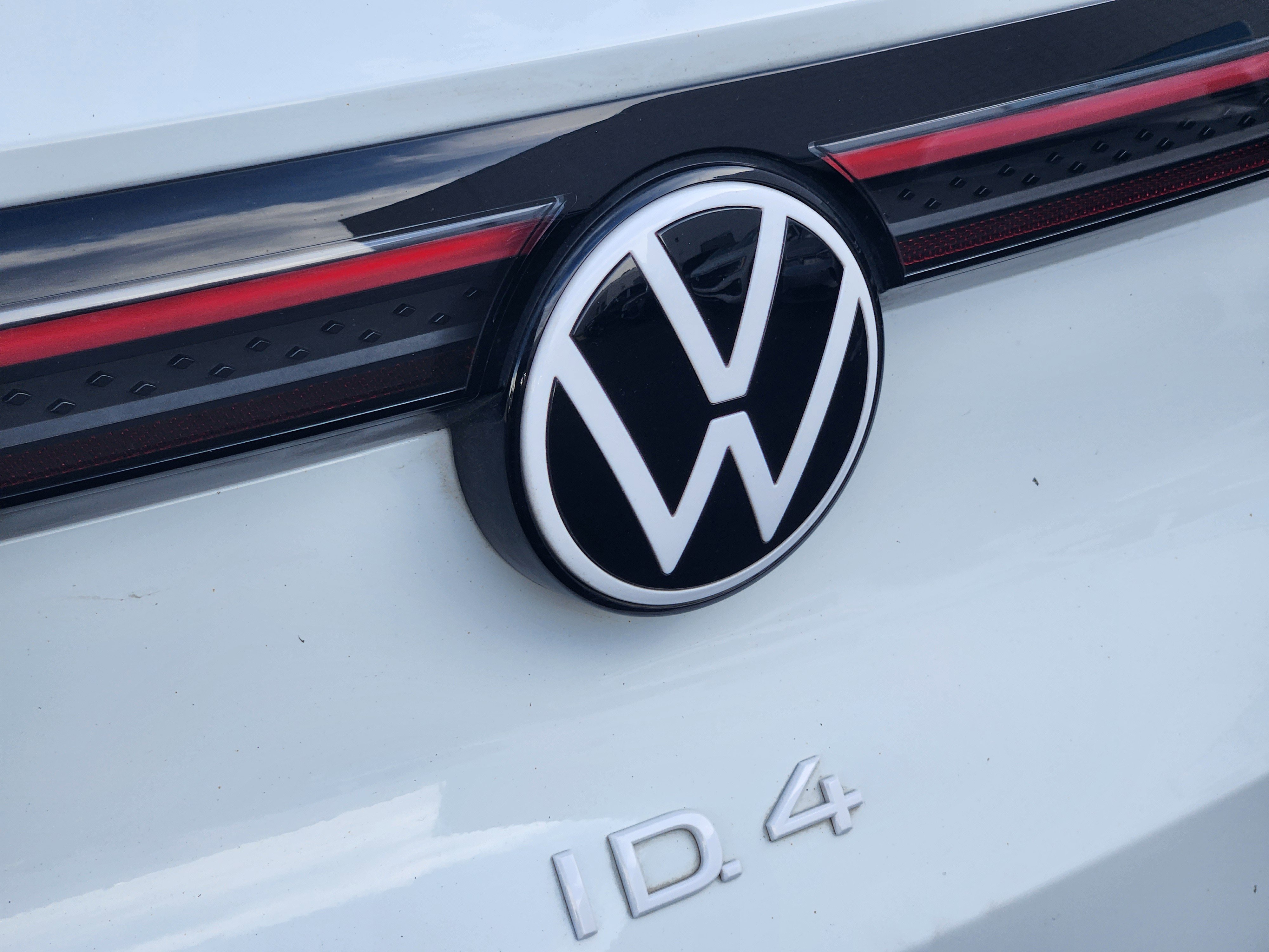 Certified 2023 Volkswagen ID.4 Pro image 23