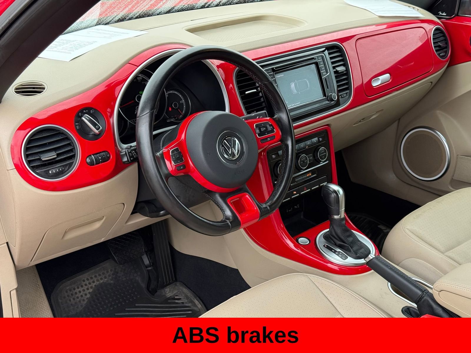 Used 2019 Volkswagen Beetle 2.0T SE image 12