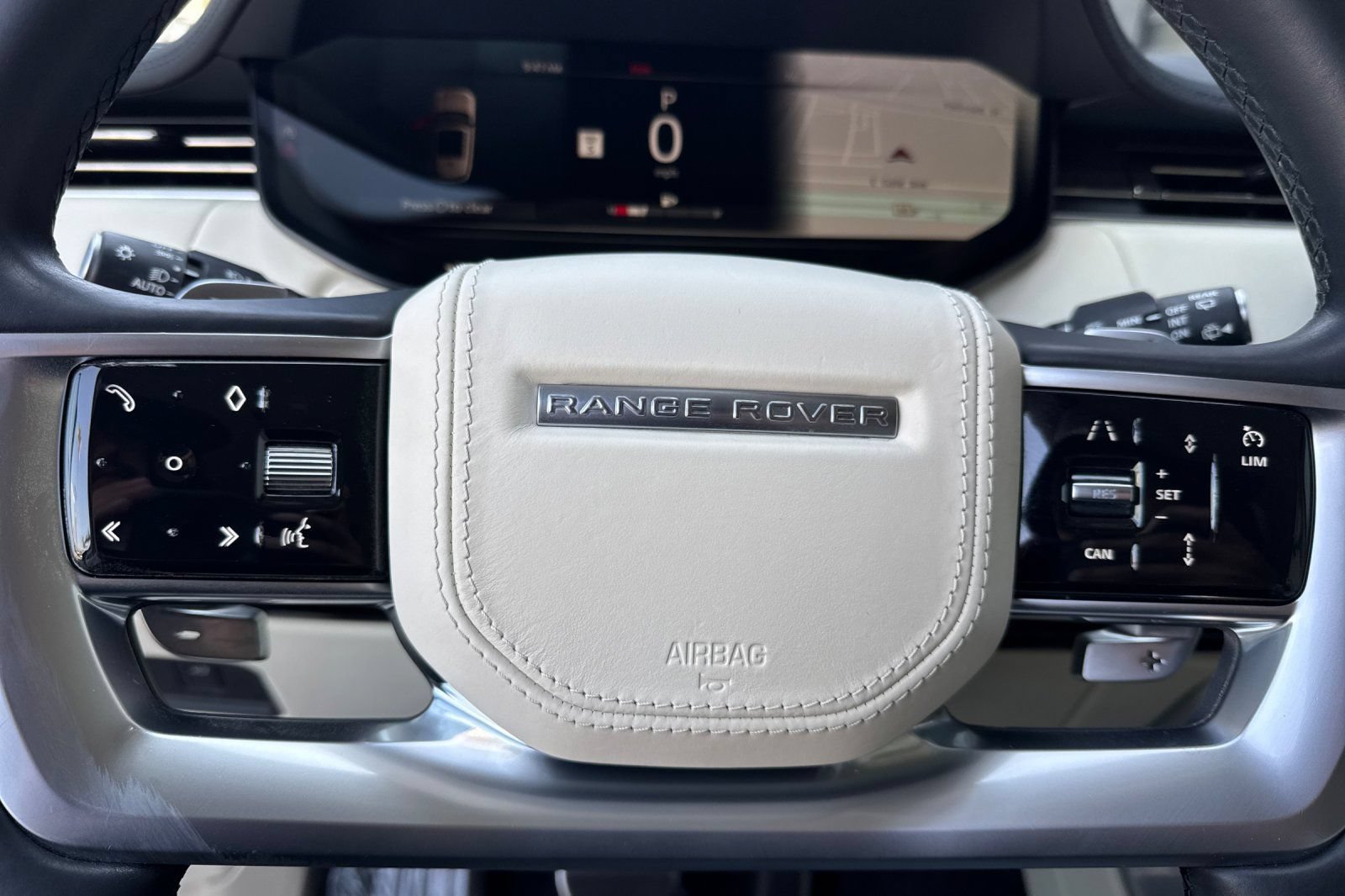 Certified 2023 Land Rover Range Rover SE AWD/4WD image 27