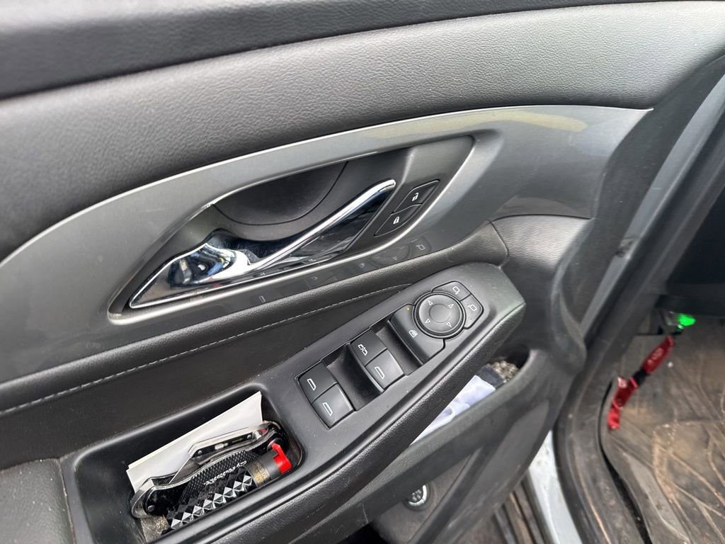 Used 2023 Chevrolet Traverse LT w/ LPO, Floor Liner Package image 37