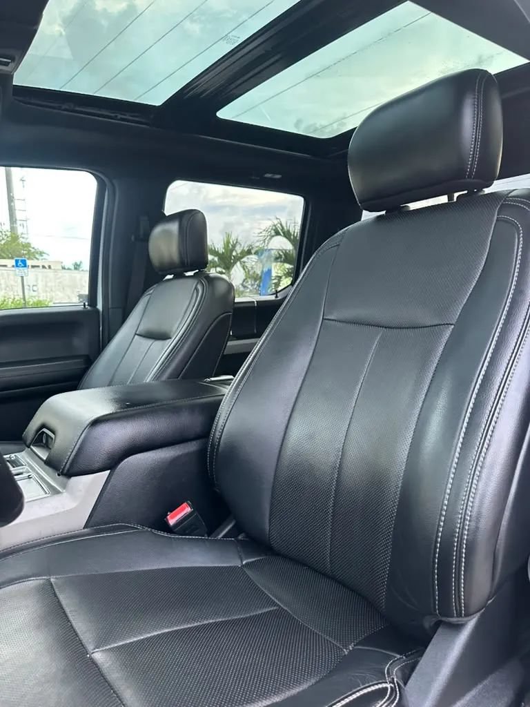 Used 2018 Ford F150 Lariat w/ Equipment Group 502A Luxury AWD/4WD image 11