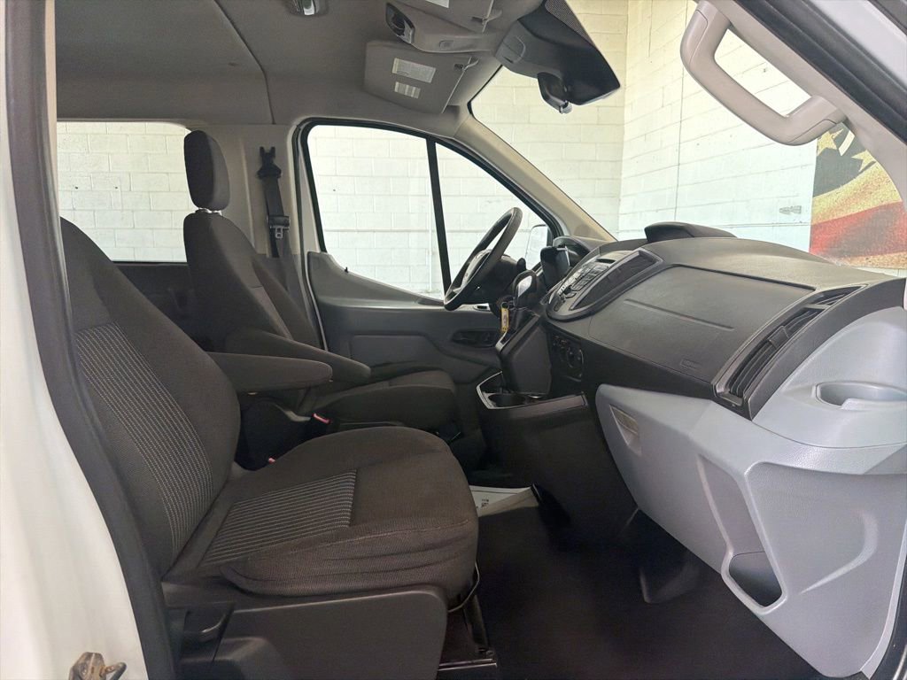 Used 2016 Ford Transit 150 XL image 30