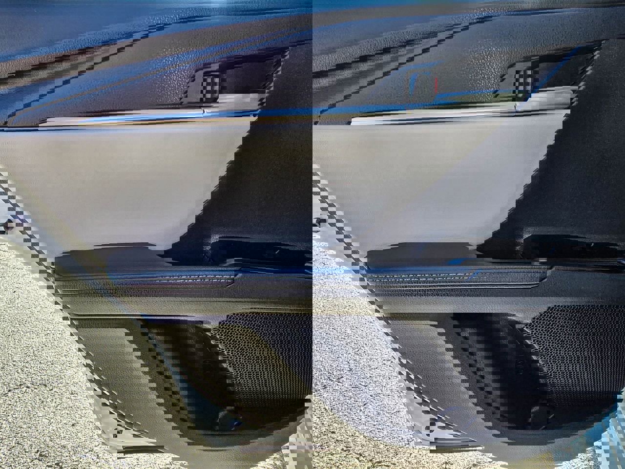 Used 2025 Toyota Camry XLE w/ Premium Plus Package image 32