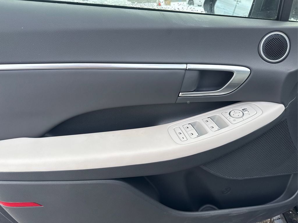 Certified 2023 Hyundai Sonata SEL w/ Convenience Package image 10
