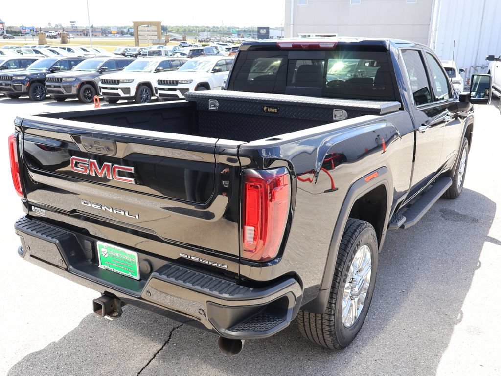 Used 2022 GMC Sierra 3500 Denali AWD/4WD image 5