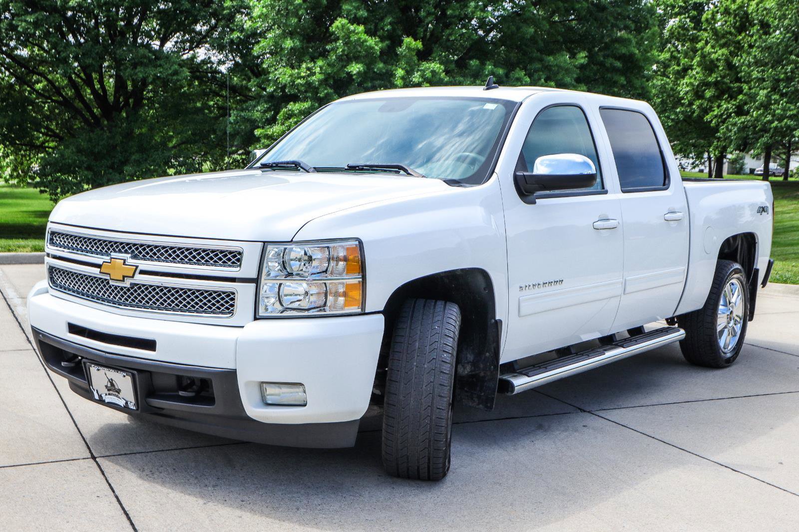 Used 2013 Chevrolet Silverado 1500 LTZ w/ LTZ Plus Package AWD/4WD image 3