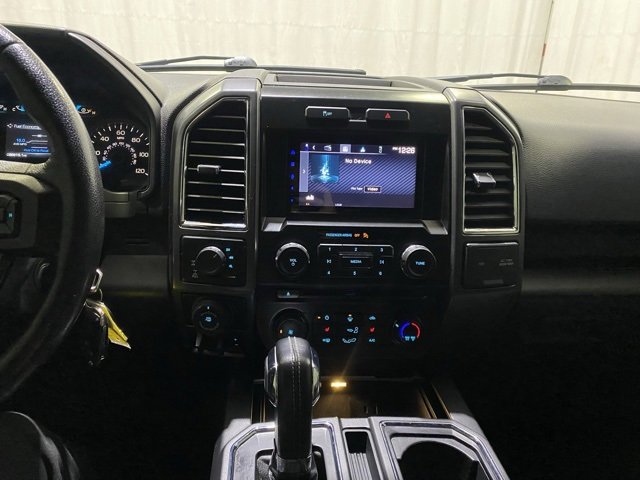 Used 2016 Ford F150 XLT w/ Equipment Group 302A Luxury image 20