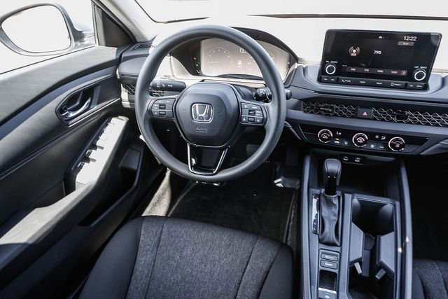 Used 2025 Honda Accord LX image 17