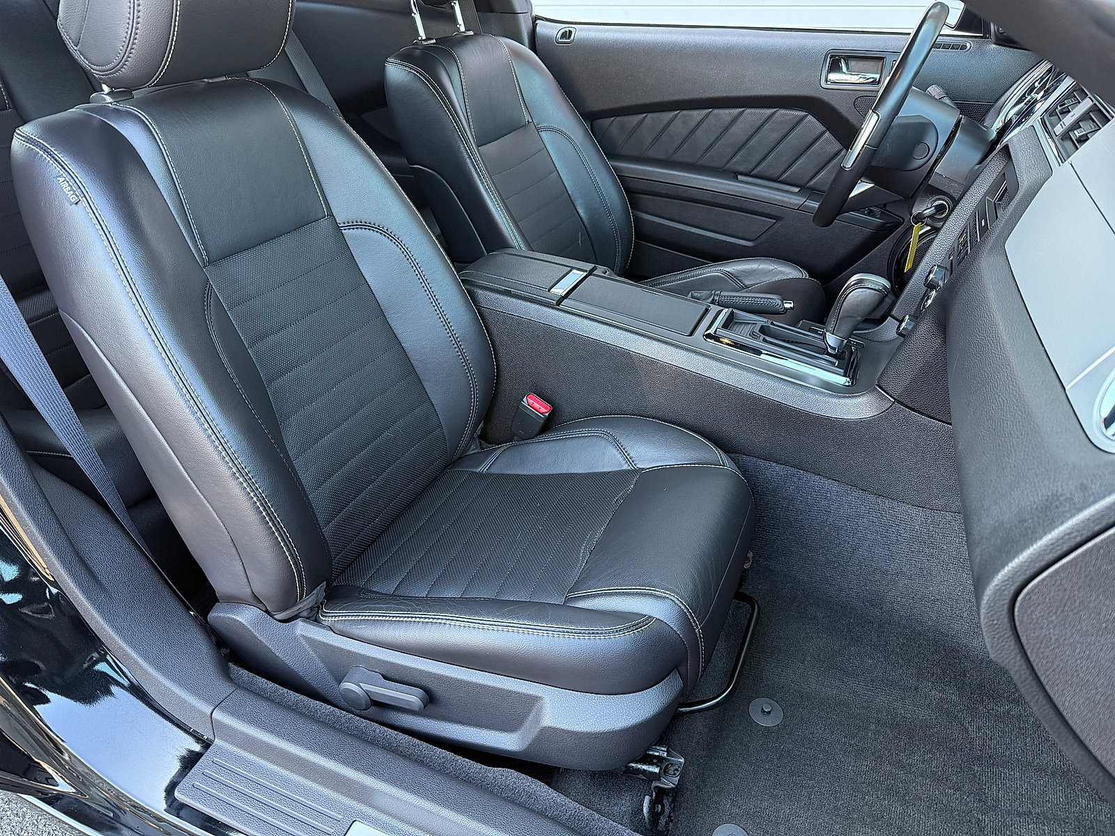 Used 2013 Ford Mustang GT Premium w/ Brembo Brake Pkg image 27