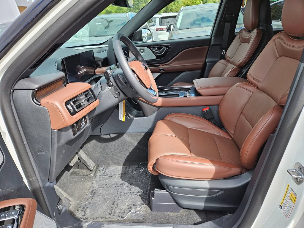 New 2026 Lincoln Aviator Reserve AWD/4WD image 16