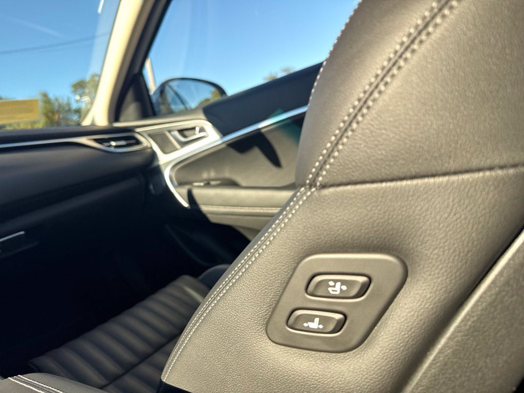Used 2026 Genesis G70 2.5T Prestige AWD/4WD image 21