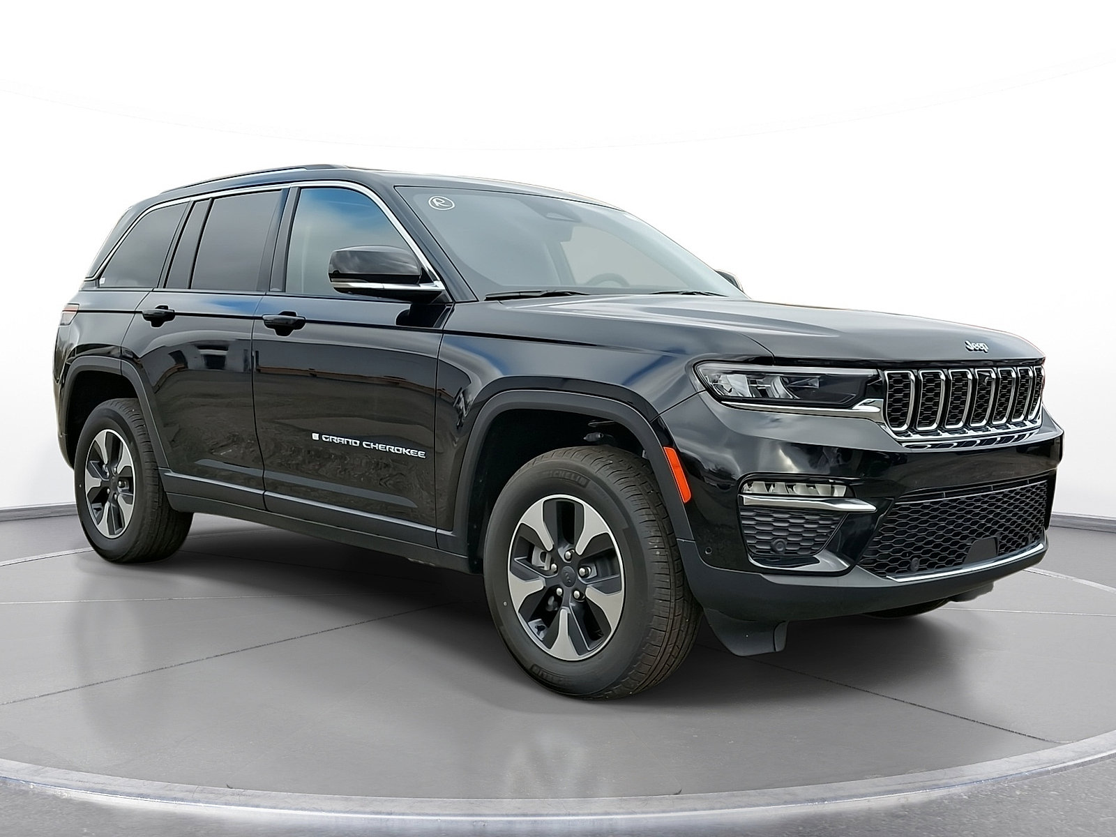 New 2024 Jeep Grand Cherokee Limited 4xe w/ Luxury Tech Group II
