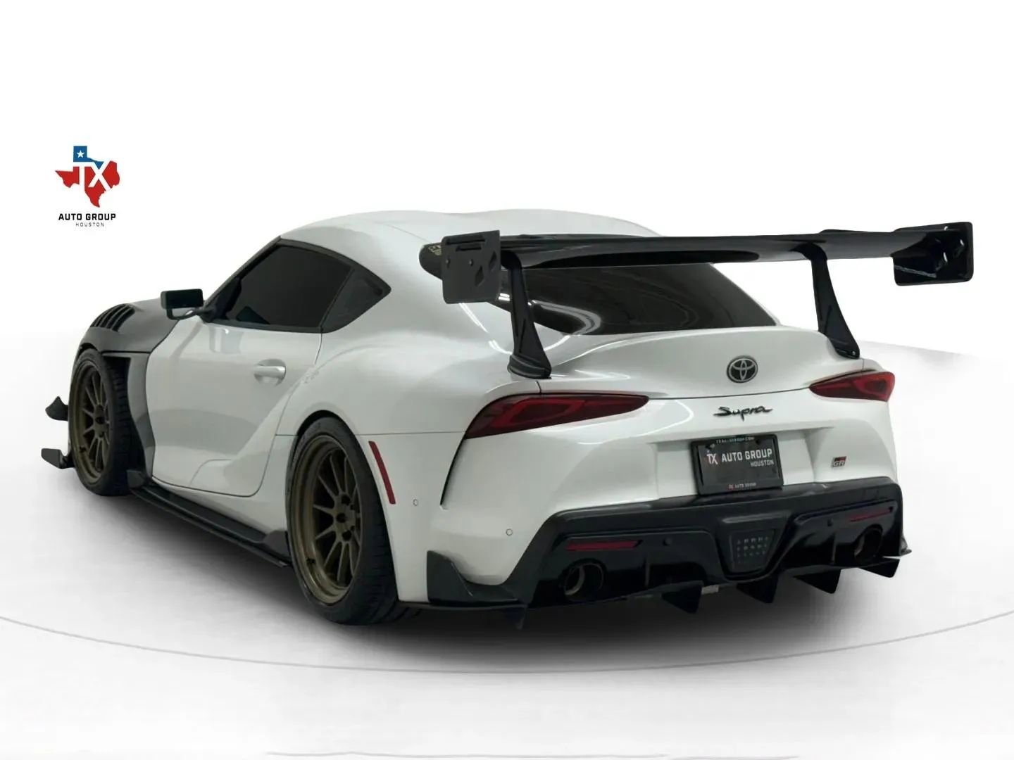 Used 2023 Toyota Supra Premium image 5
