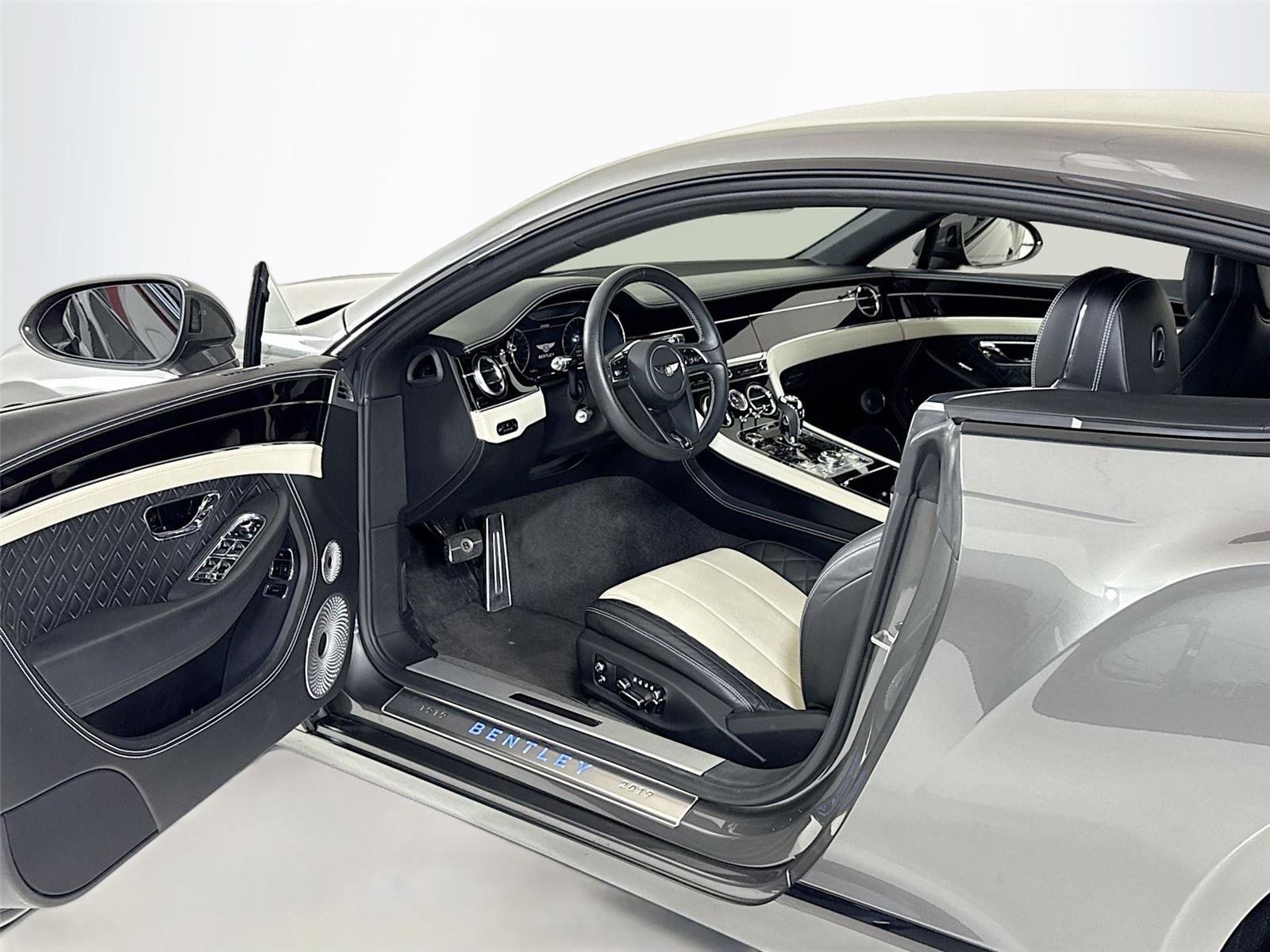 Used 2020 Bentley Continental GT V8 AWD/4WD image 12
