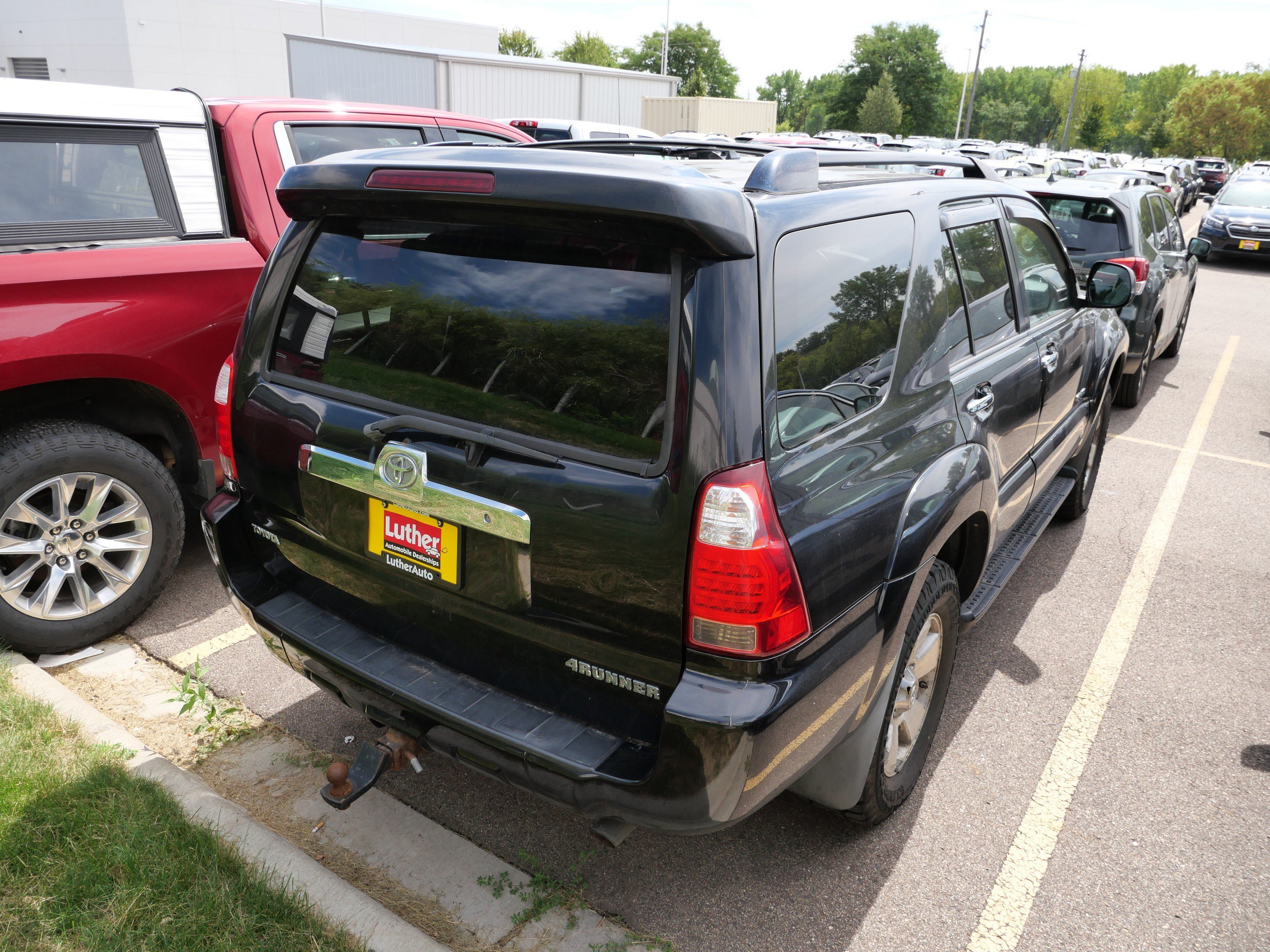 Used 2007 Toyota 4Runner SR5 AWD/4WD image 7