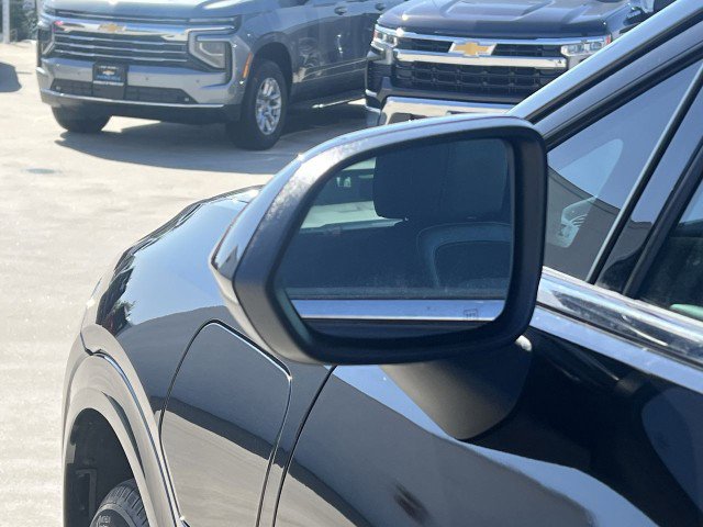 Used 2025 Chevrolet Equinox EV LT w/ Convenience Package image 19