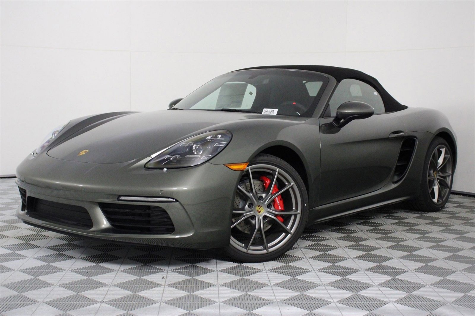 New 2025 Porsche 718 Boxster S