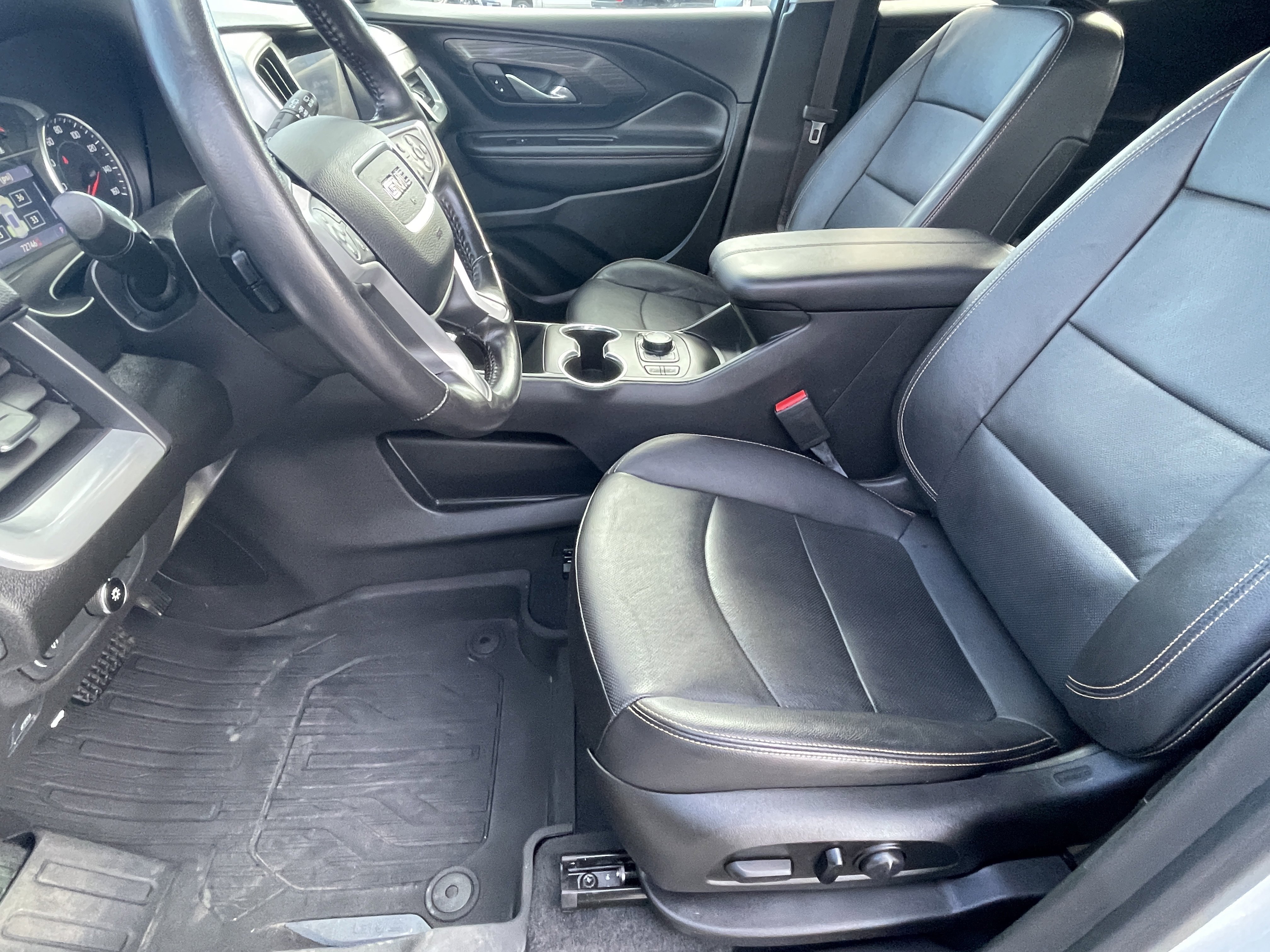 Used 2021 GMC Terrain SLT image 18