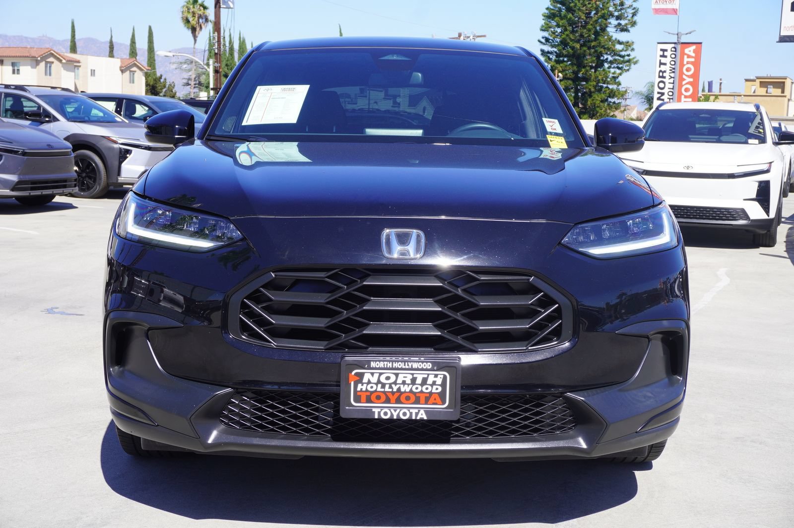 Used 2023 Honda HR-V Sport image 3