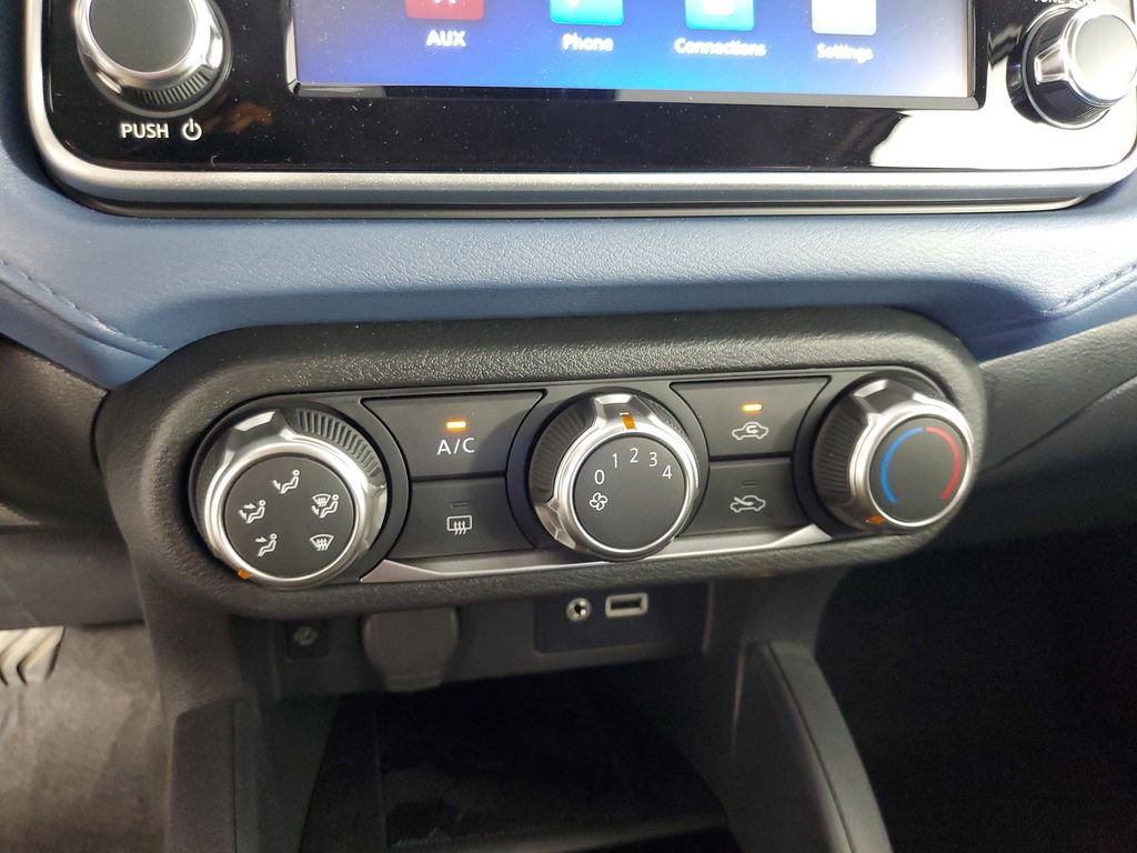 New 2025 Nissan Versa SV w/ Trunk Package image 20