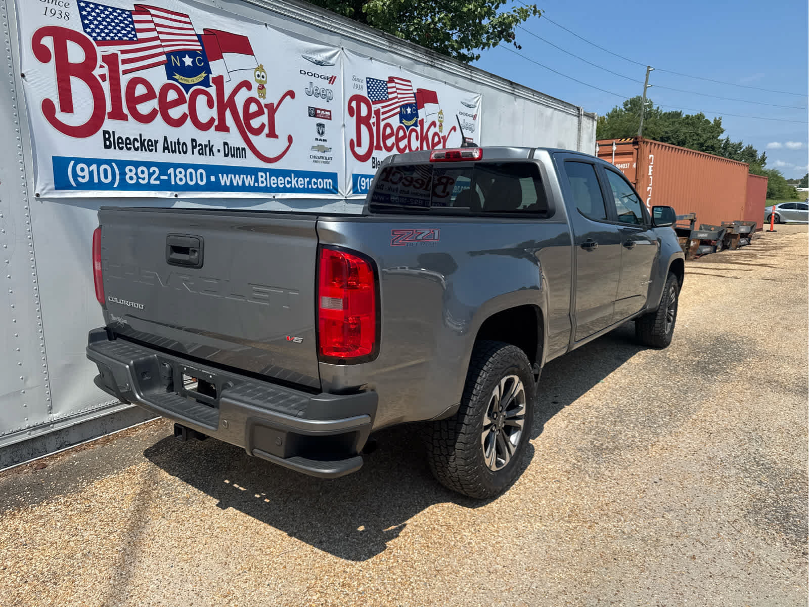 Used 2021 Chevrolet Colorado Z71 w/ Safety Package AWD/4WD image 3