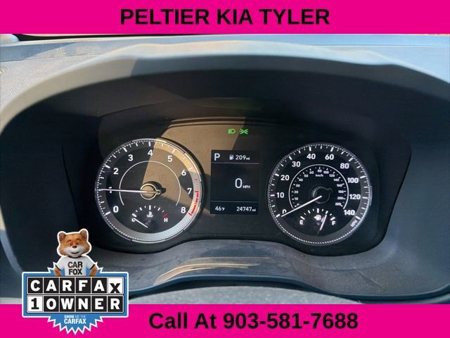 Used 2021 Hyundai Venue image 18