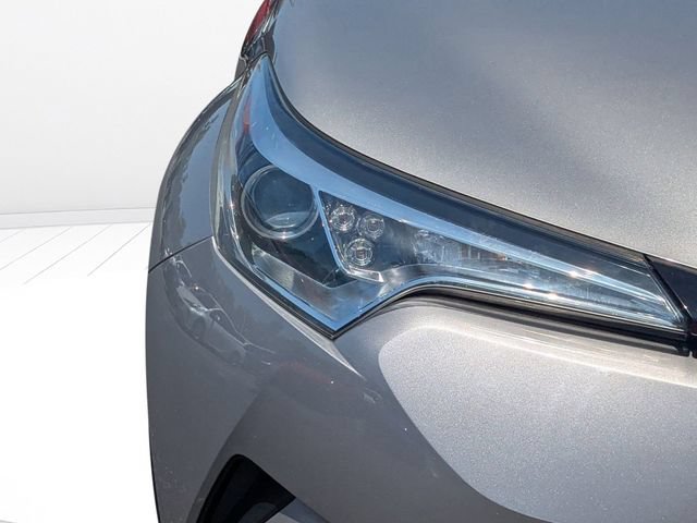 Used 2019 Toyota C-HR Limited FWD image 9