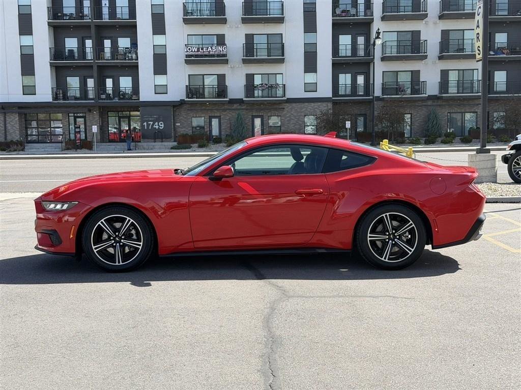 Used 2024 Ford Mustang Premium RWD image 4